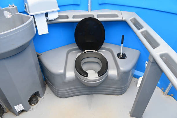 Best Portable restroom trailer rental  in Jacksboro, TN